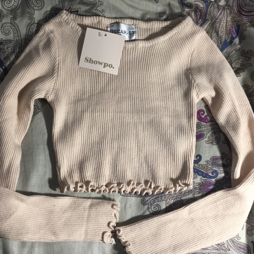ShowPo beige crop. Brand new !